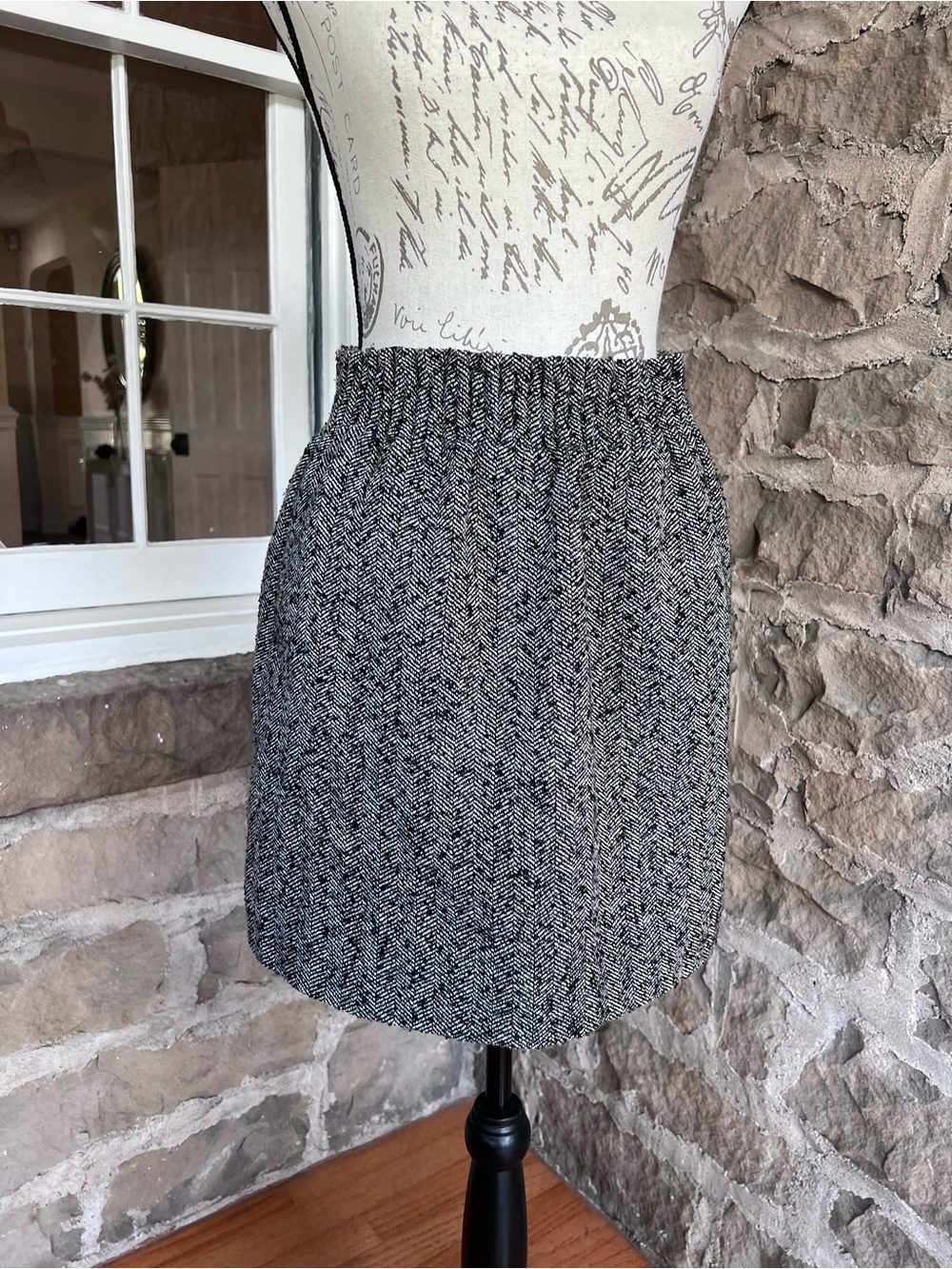 J. Crew Size 4 Black & White Herringbone Mini Skirt